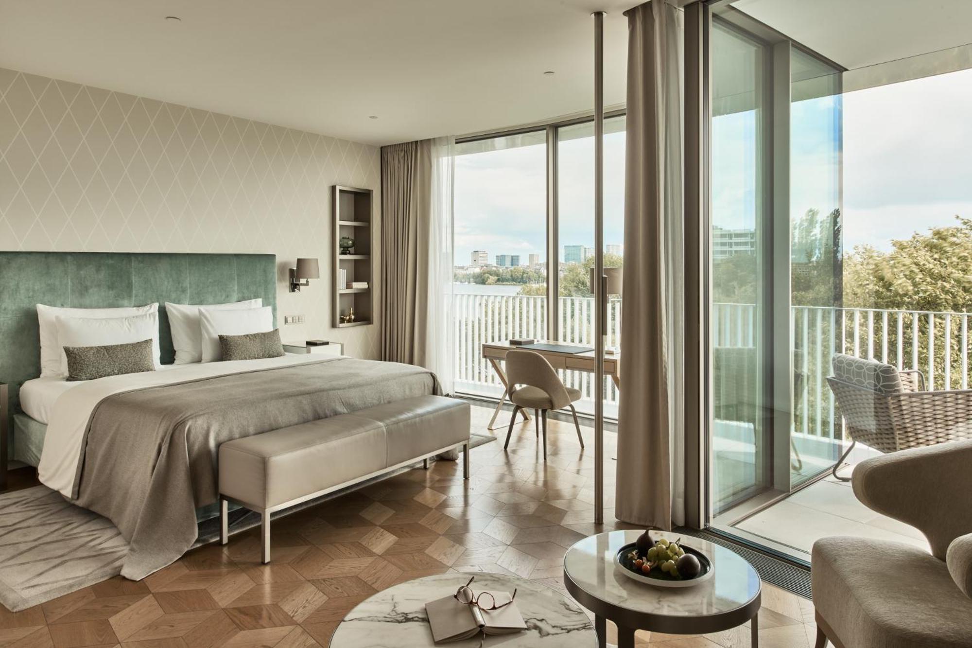 The Fontenay המבורג מראה חיצוני תמונה A bedroom at the London West End
